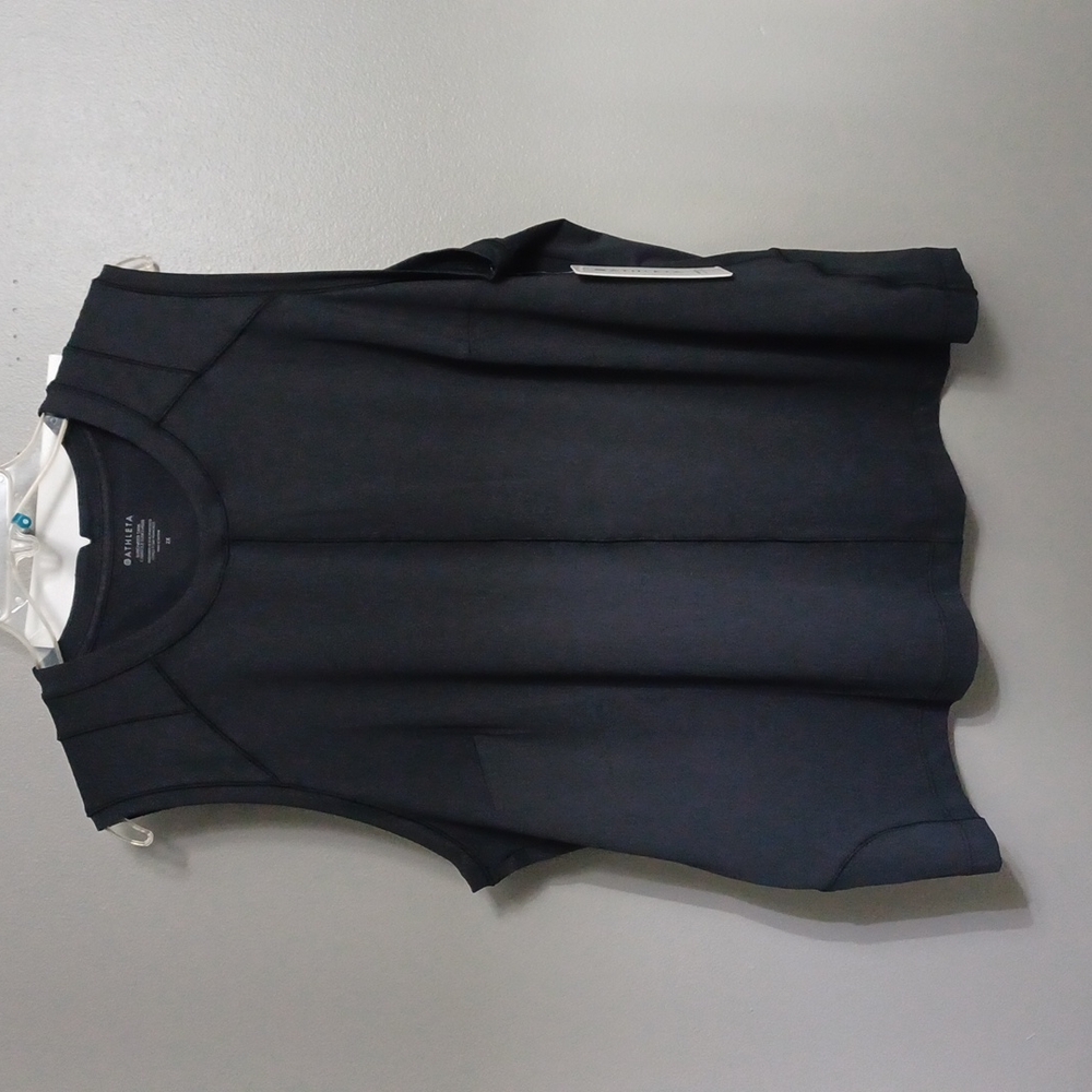 Athleta NWT Womens 2X UPF Quick Drying Semi fitted hits at low hip Black tank to